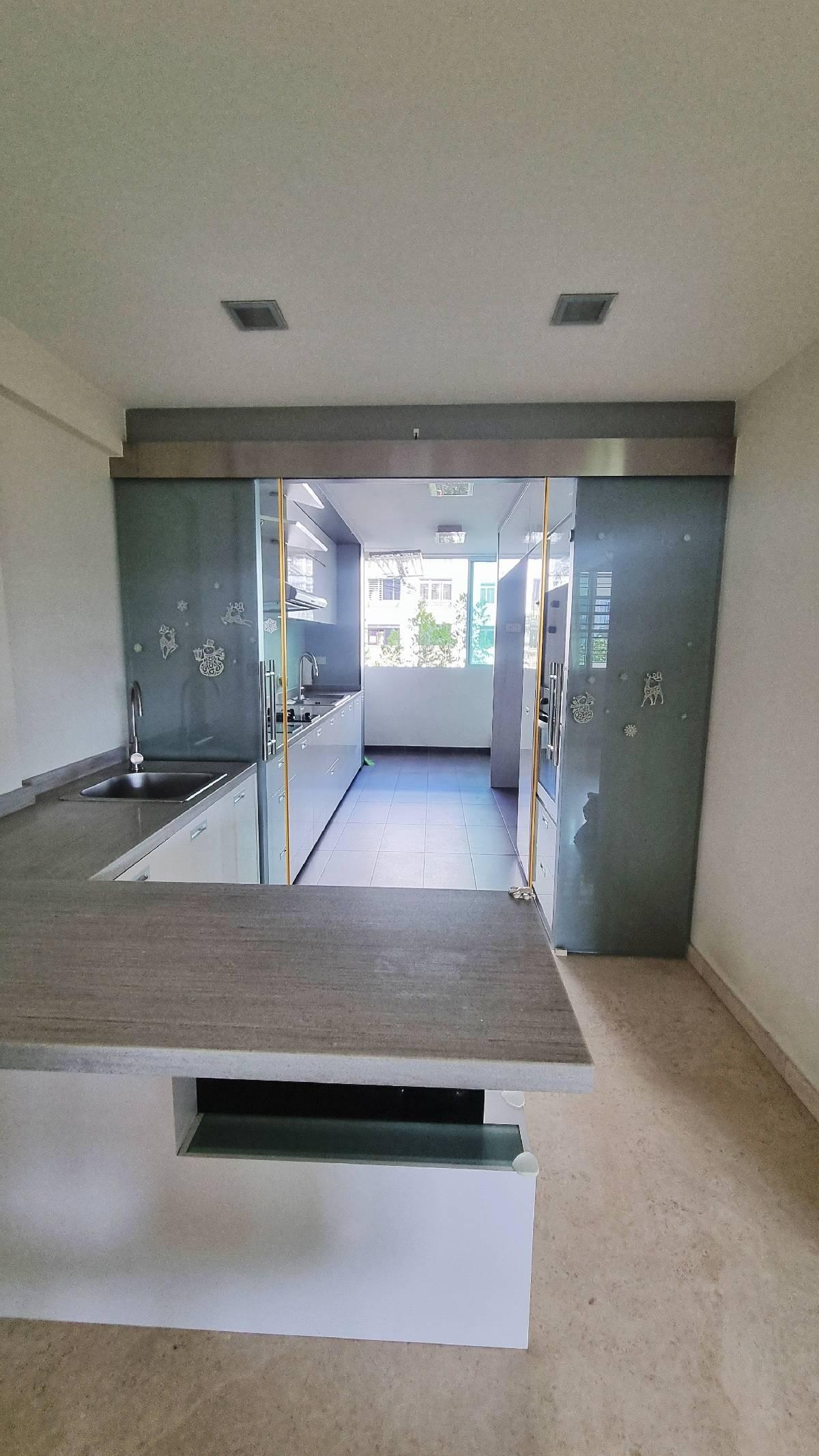 HDB Apartment for Sale: D18, 520112
