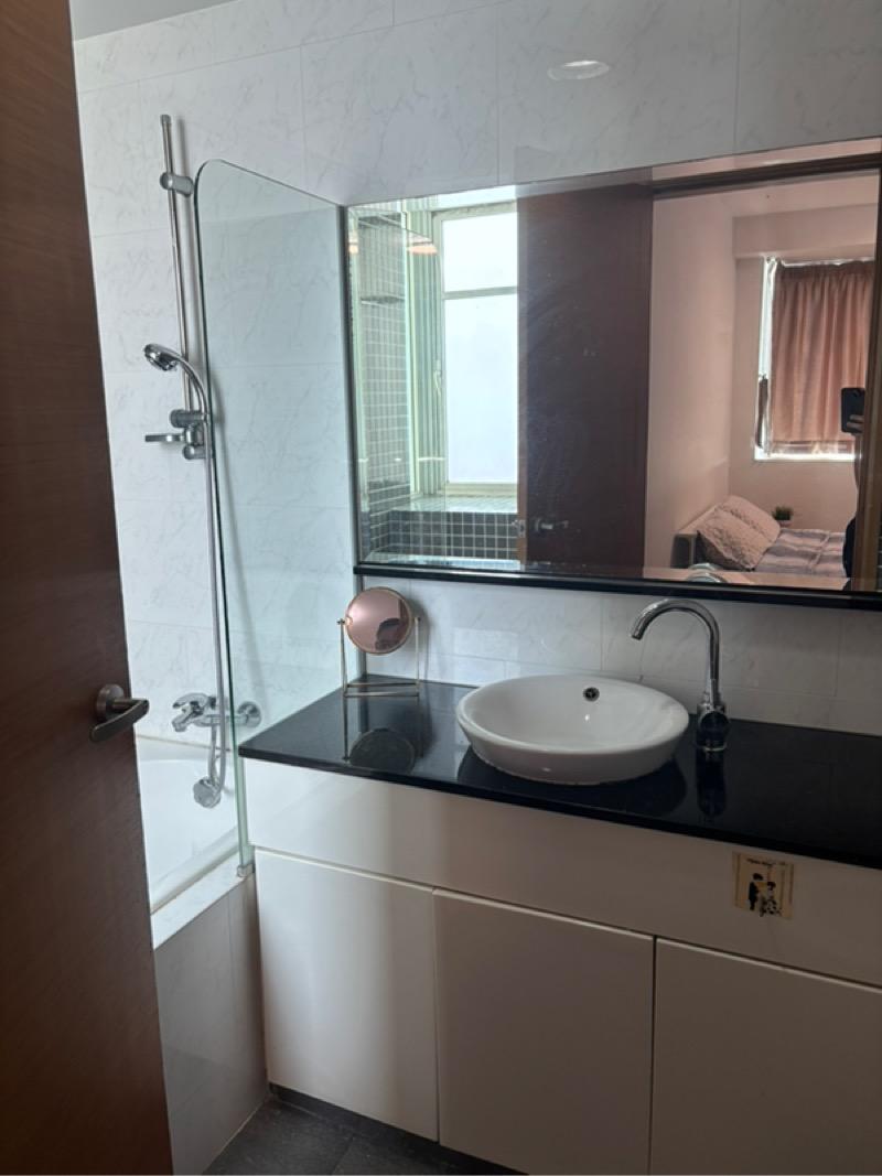 Condominium for Sale, The Jade Condominium For Sale, $1,499,999, 2 Bed 2 Bath 1,012 sqft $1,482.00 psf, SGD 1,499,999 | 99-year Leasehold