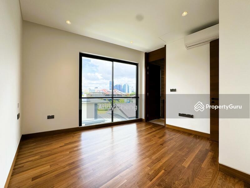 Corner Terrace for Sale: D11, 308003