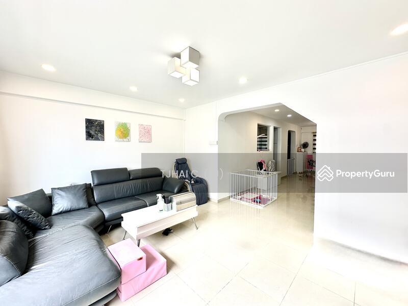 Prop-GPT: HDB Flat: D27 Yishun 606 Yishun Street 61
