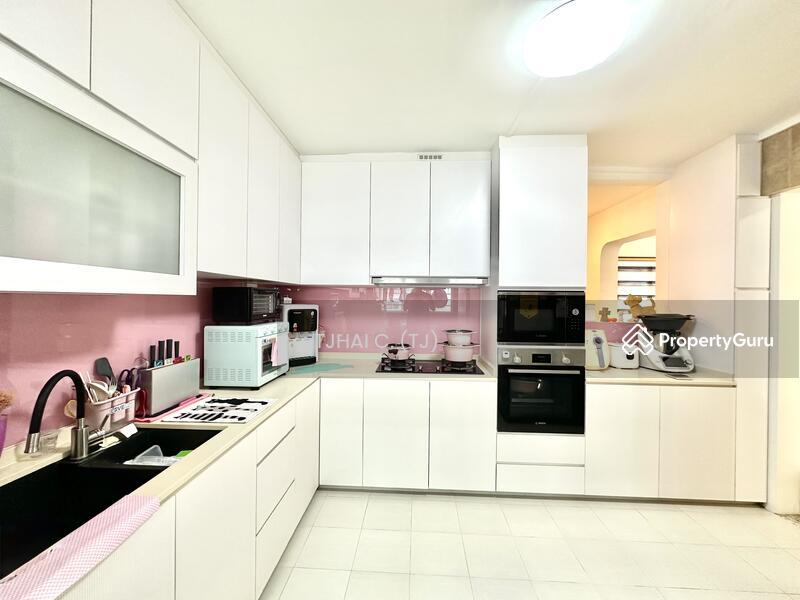 HDB Flat for Sale, 606 Yishun Street 61, SGD 938,000 | 99-year lease
