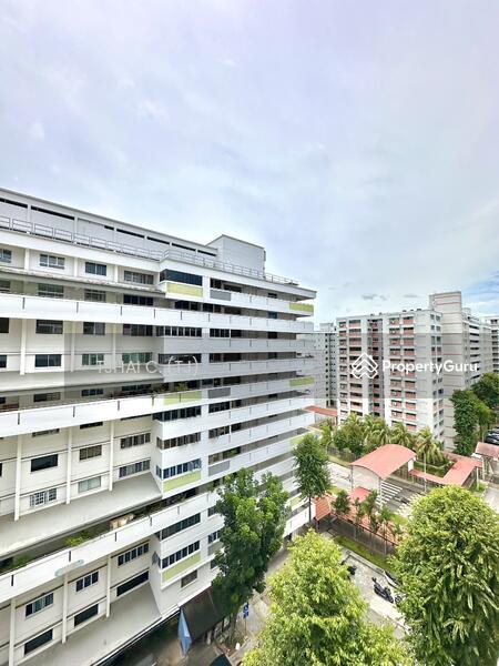HDB Flat for Sale, 606 Yishun Street 61, SGD 938,000 | 99-year lease