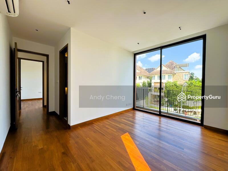 Semi-Detached for Sale: Holland, D10, 277580