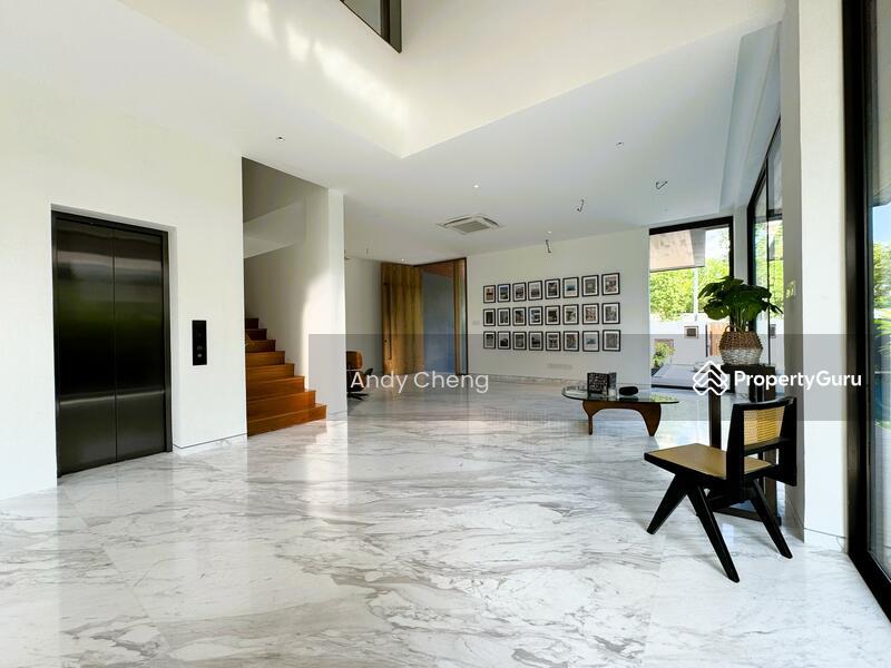 Semi-Detached for Sale: Holland, D10, 277580