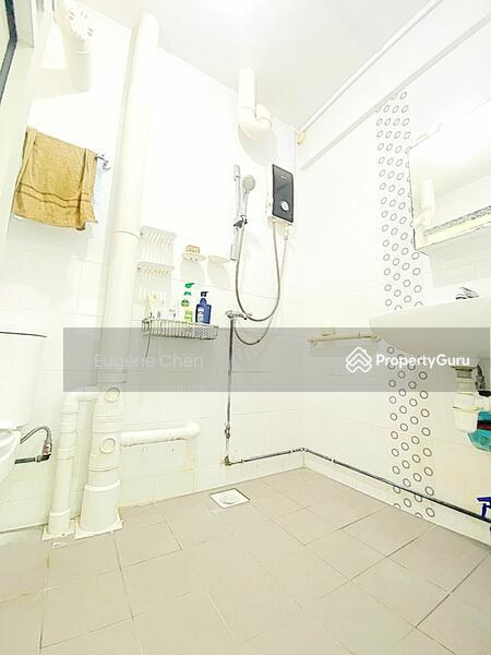 HDB Flat for Sale, 406 Bedok North Avenue 3, SGD 868,000 | 99-year lease