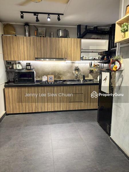 HDB Flat for Sale: 320108