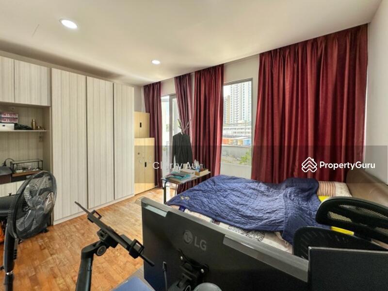 Semi-Detached for Sale, Modern SEMI-D With Pool @ Gerald Mugliston ?? Attractive Price ?Eminence Landed, SGD 5,280,000 | 999-year lease