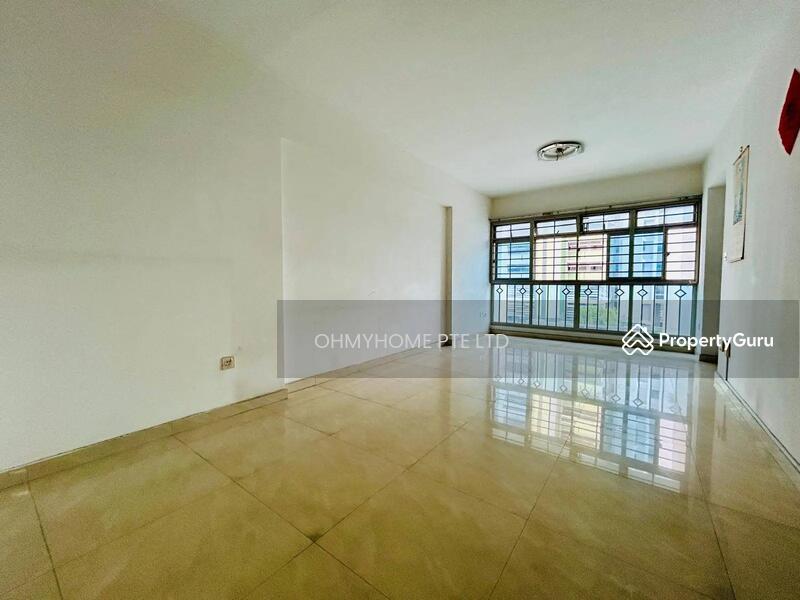 Prop-GPT: HDB Flat: D03  52 Strathmore Avenue