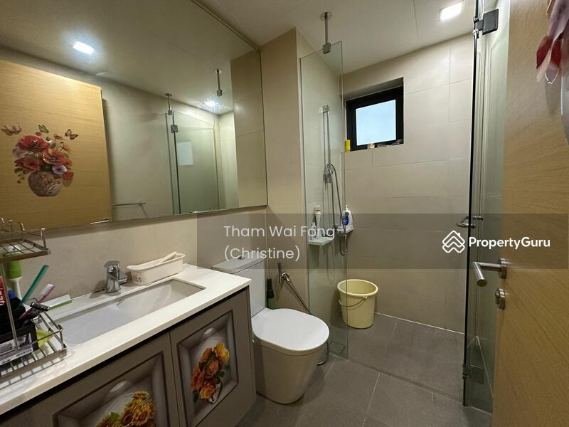 Condominium for Sale: Pasir Ris, D18, 518191