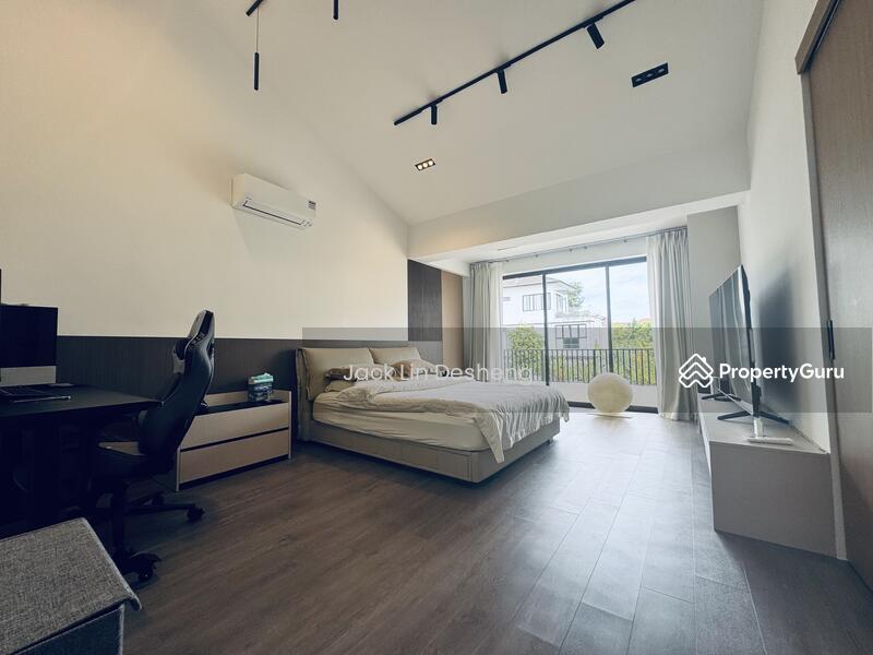 Corner Terrace for Sale, Platina Gardens, SGD 5,600,000 | Freehold