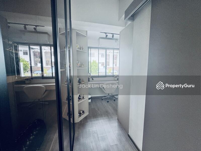 Corner Terrace for Sale, Platina Gardens, SGD 5,600,000 | Freehold