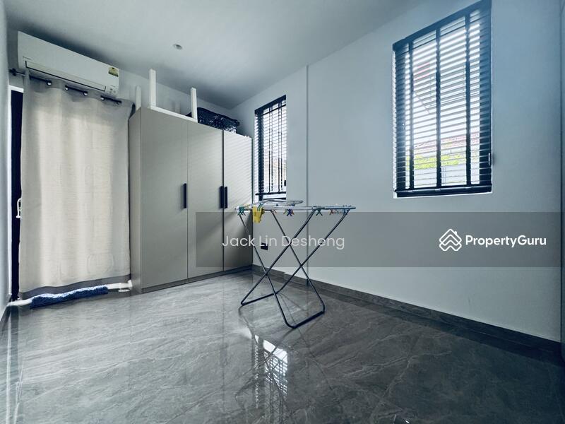 Corner Terrace for Sale, Platina Gardens, SGD 5,600,000 | Freehold