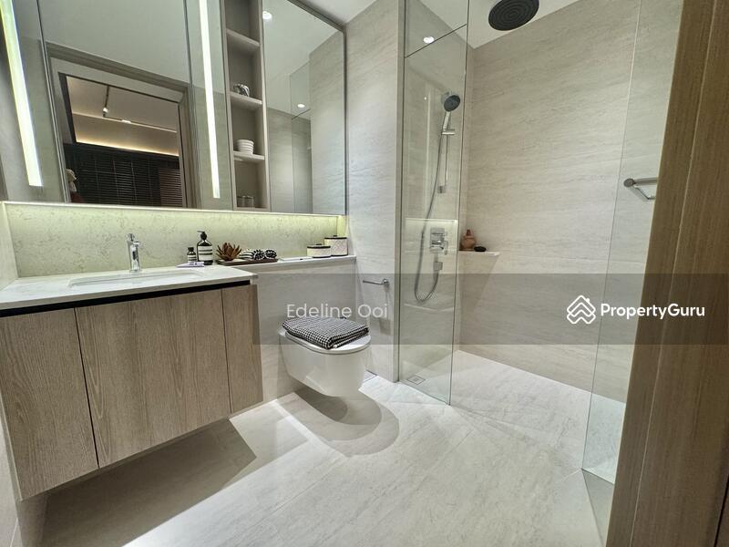Condominium for Sale, Bloomsbury Residences, SGD 1,366,000 | 99-year lease