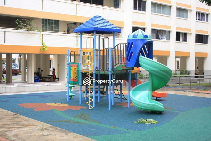 HDB Flat for Sale, 626 Yishun Street 61, SGD 520,000 | 99-year lease