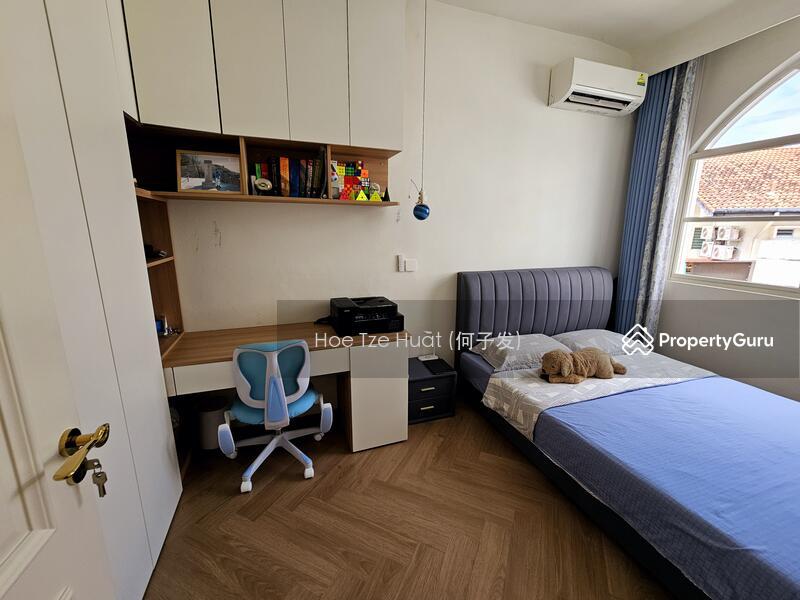 Terrace for Sale: D19, 550413