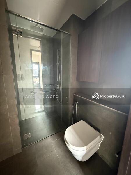 Condominium for Sale: D07, 188105