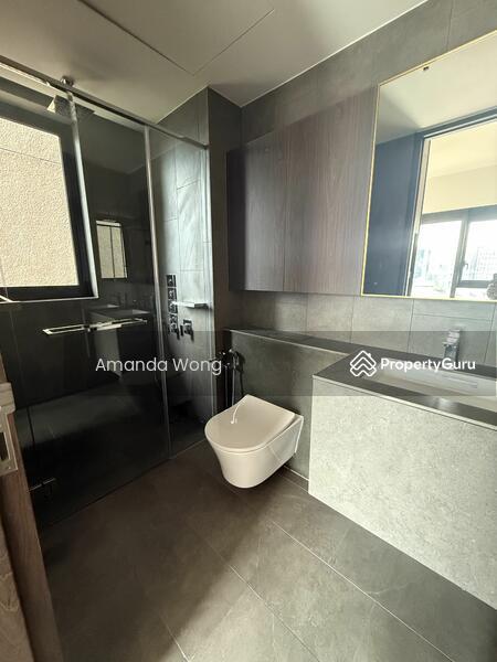 Condominium for Sale: D07, 188105