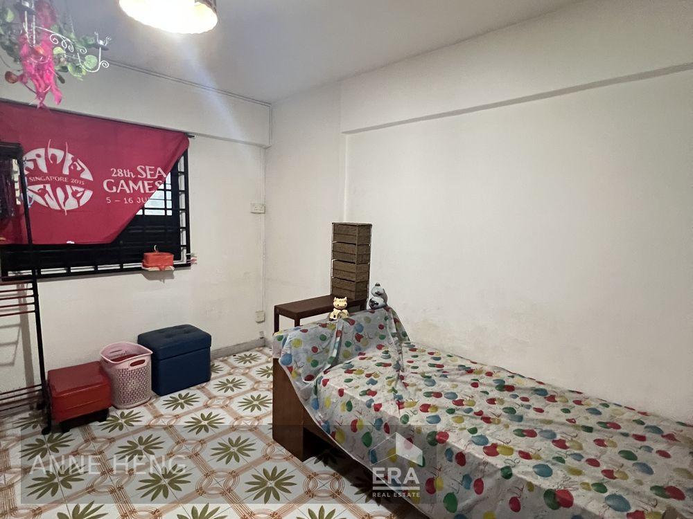 Prop-GPT: HDB - 2 room:   West Coast Road 704 West Coast Road For Sale