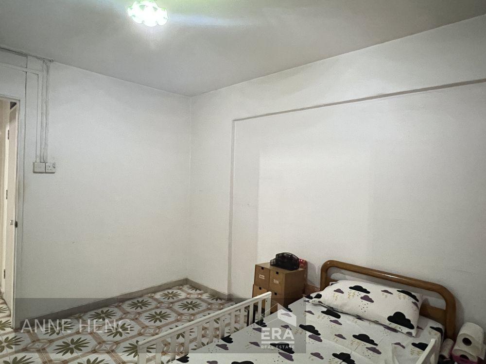 HDB - 2 room for Sale, West Coast Road 704 West Coast Road, SGD 400,000 | Leasehold