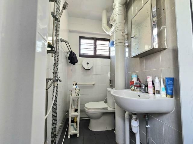 HDB Apartment for Sale: Yishun, D27, 760408