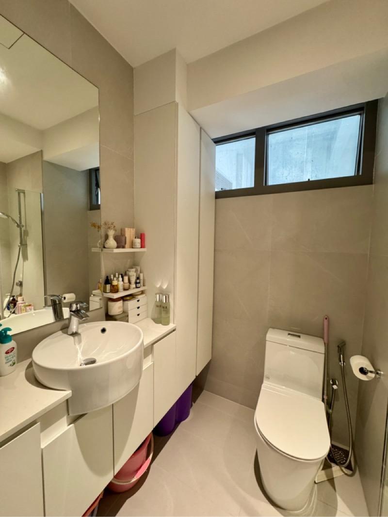 Condominium for Sale, Silversea Condominium For Sale, $2,280,000, 2 Bed 2 Bath 980 sqft $2,327.00 psf, SGD 2,280,000 | 99-year Leasehold