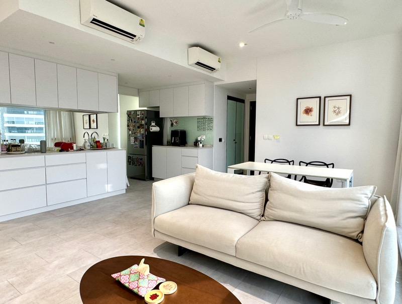 Condominium for Sale, Silversea Condominium For Sale, $2,280,000, 2 Bed 2 Bath 980 sqft $2,327.00 psf, SGD 2,280,000 | 99-year Leasehold