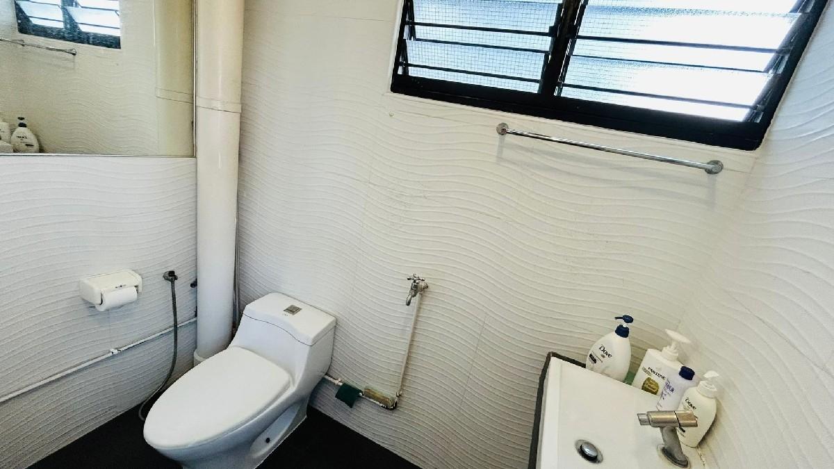 175 Bishan Street 13 HDB Apartment For Sale, $705,000, 3 Bed 2 Bath 893 sqft $789.00 psf