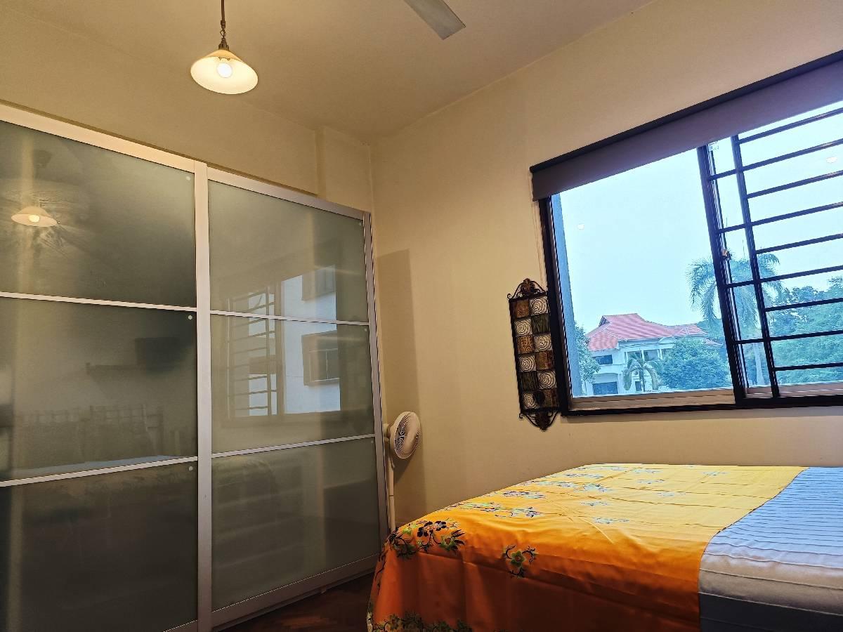 Apartment for Sale, Orchard Court Apartment For Sale, $2,499,900, 3 Bed 3 Bath 1,453 sqft $1,721.00 psf, SGD 2,499,900 | 99-year Leasehold