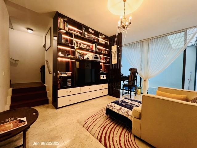 Condominium for Sale: D10, 266313