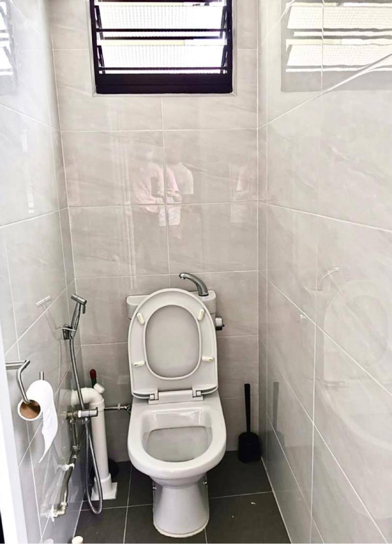 HDB Apartment for Sale. 