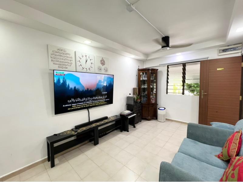 HDB Apartment for Sale, 403 Hougang Avenue 10 HDB Apartment For Sale, $445,000, 2 Bed 2 Bath 721 sqft $617.00 psf, SGD 445,000 | 99-year Leasehold