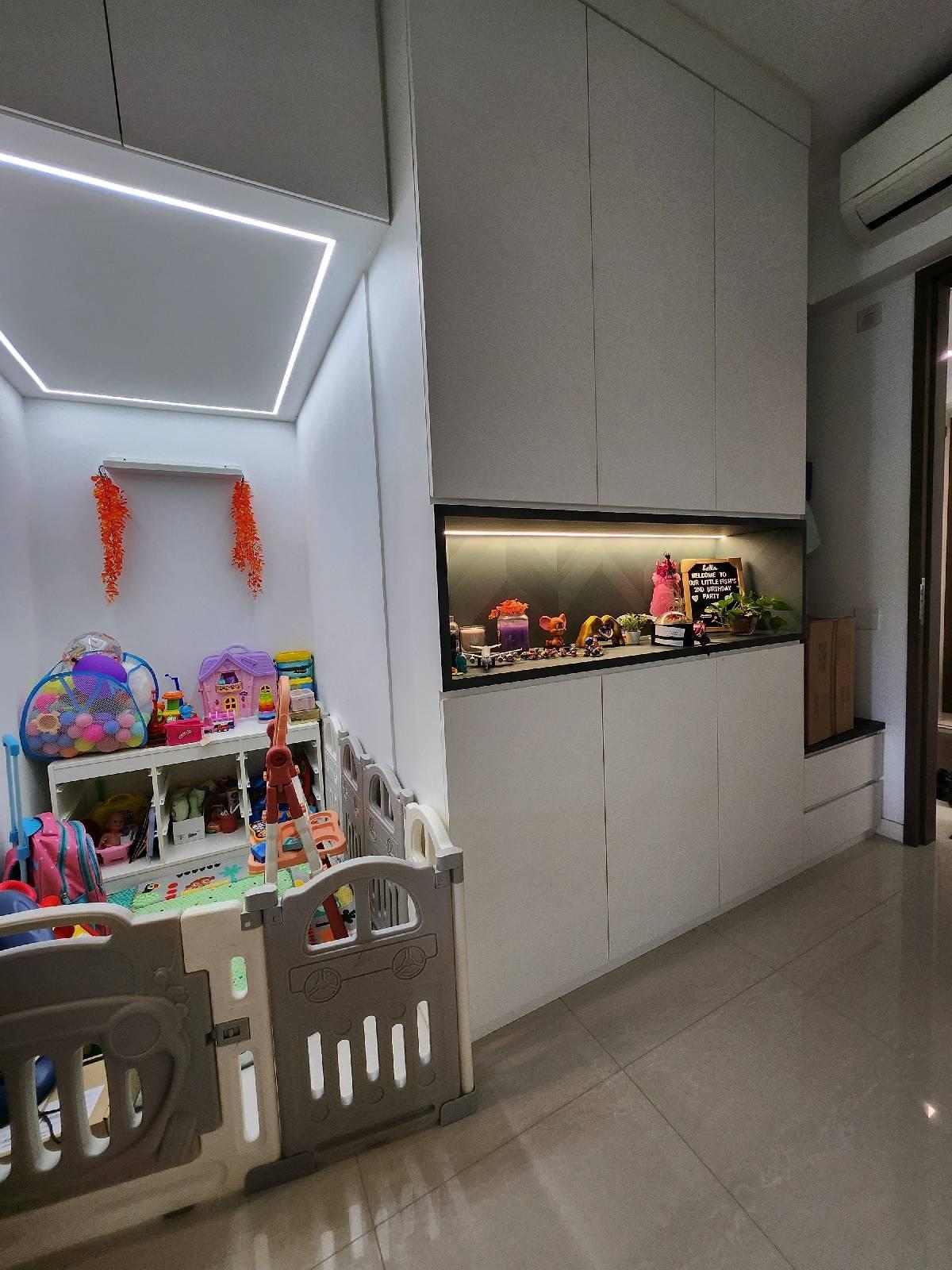 Treasure at Tampines Condominium For Sale, $1,290,000, 2 Bed 2 Bath 678 sqft $1,903.00 psf