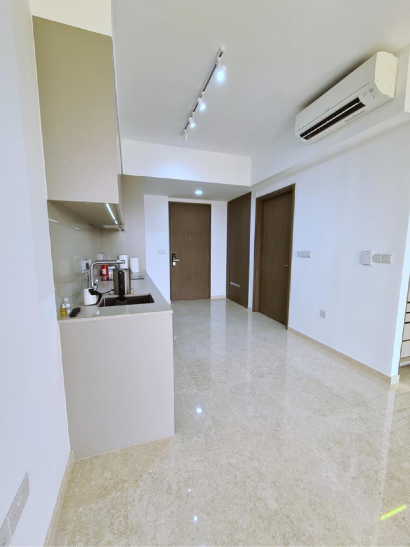Condominium for Sale, Seaside Residences Condominium For Sale, $1,100,000, 1 Bed 1 Bath 506 sqft $2,174.00 psf, SGD 1,100,000 | 99-year Leasehold