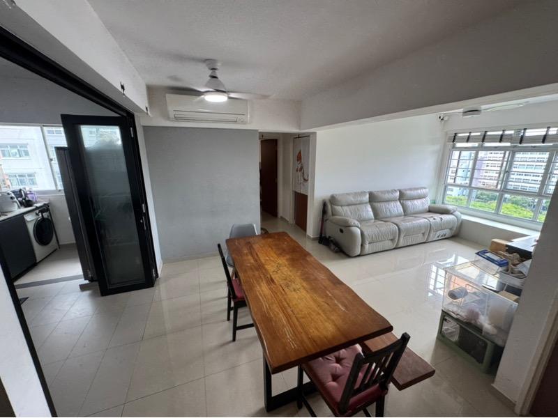 Prop-GPT: HDB Apartment: D13  83B Circuit Road