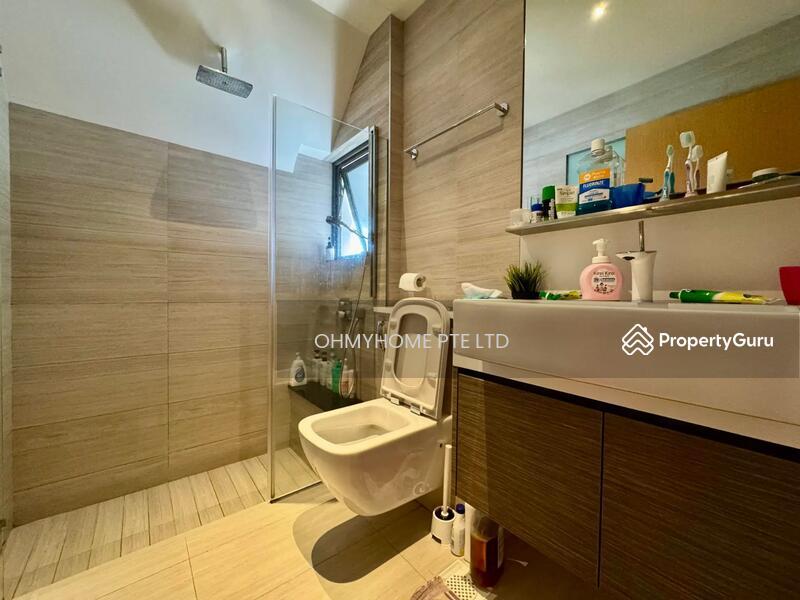 Condominium for Sale: D21, 596197