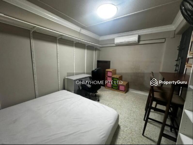 HDB Flat for Sale, 19 Ghim Moh Road, SGD 475,000 | 99-year lease
