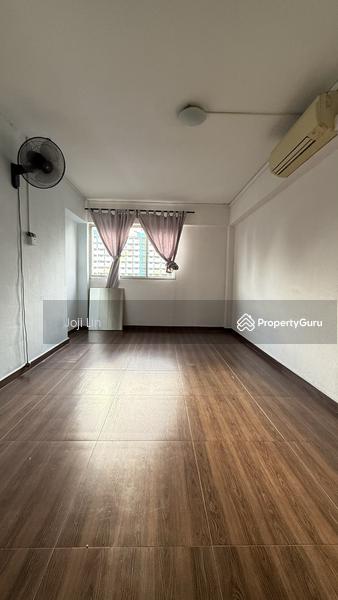 HDB Flat for Sale, 7 Saint George's Lane, SGD 468,000 | 99-year lease