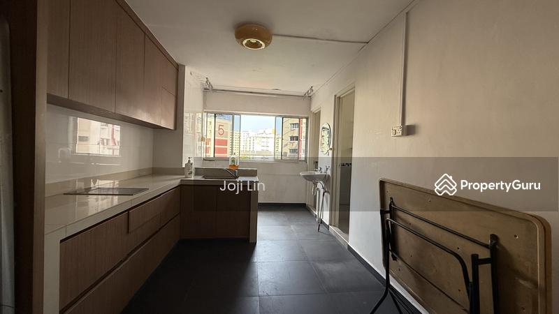 HDB Flat for Sale, 7 Saint George's Lane, SGD 468,000 | 99-year lease