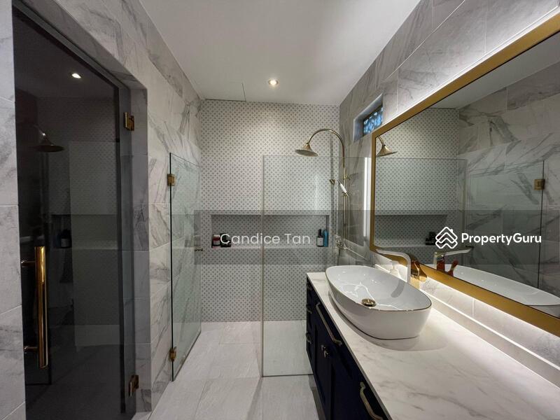 Corner Terrace for Sale: D15, 423649