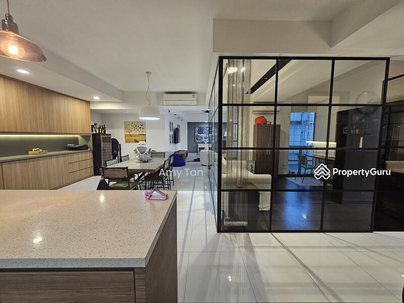 Apartment for Sale, UE Square, SGD 3,599,000 | 999-year lease