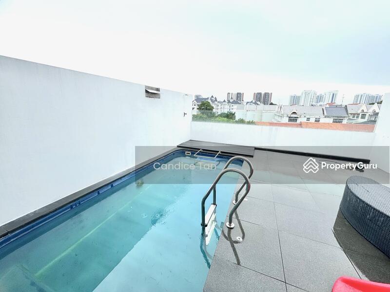 Terrace for Sale: D15, 458900