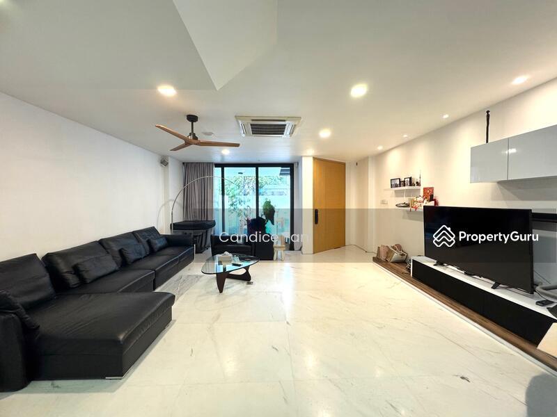 Terrace for Sale: D15, 458900