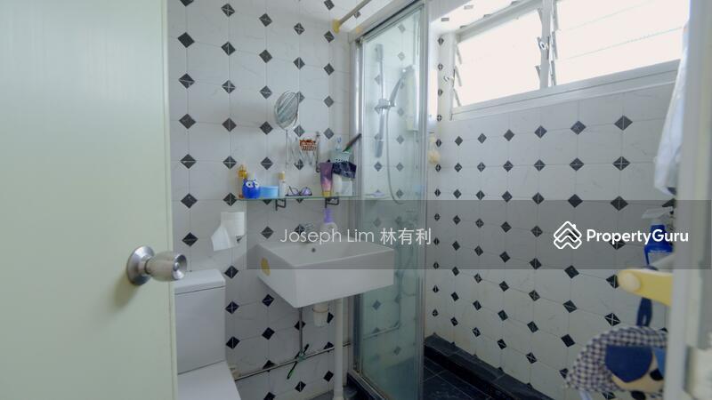 HDB Flat for Sale, 172 Lorong 1 Toa Payoh, SGD 900,000 | 99-year lease