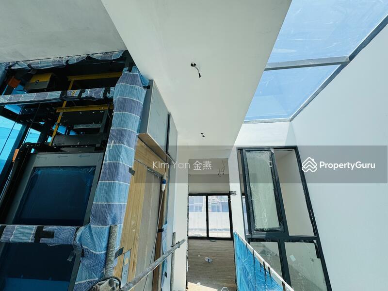 Terrace for Sale, Brand new & freehold, 5 levels with Lift, entertainment Hall & Home office, 5 big bedrooms ensuite, SGD 6,950,000 | Freehold