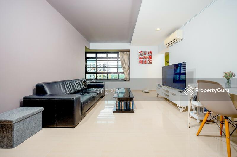 Prop-GPT: HDB Flat: D27  487 Admiralty Link