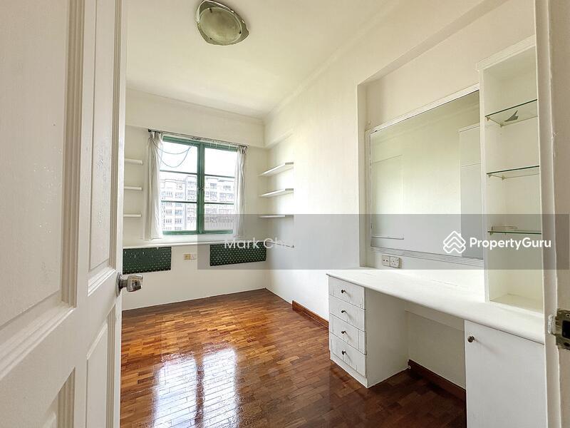 Apartment for Sale: D14, 398074