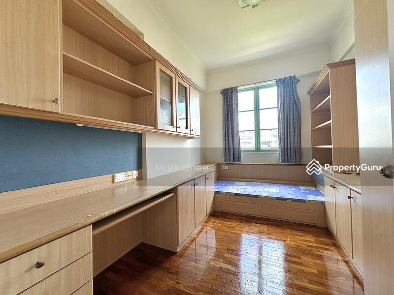 Apartment for Sale: D14, 398074