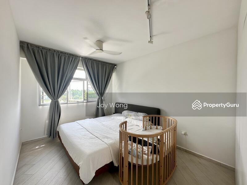HDB Flat for Sale: D27, 751102