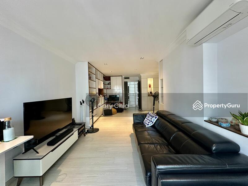 Prop-GPT: HDB Flat: D03 Tiong Bahru 121A Kim Tian Place