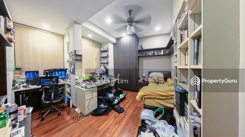 Corner Terrace for Sale: D26, 789212